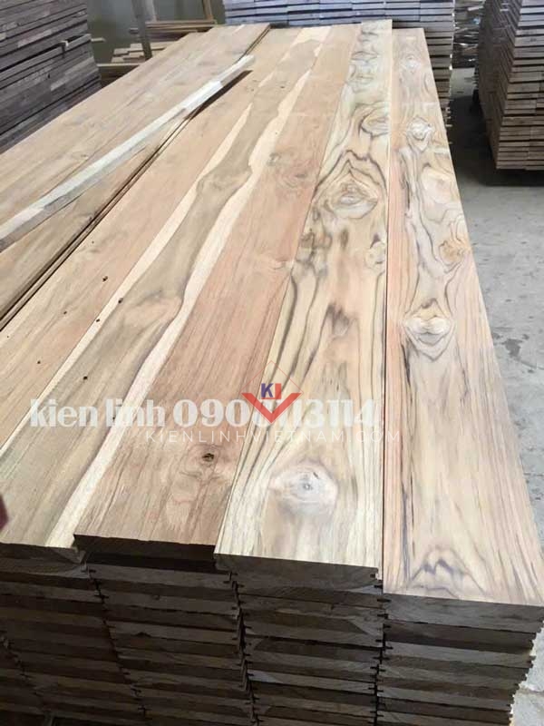 San teak lao Chủ yếu từ rừng trồng hoặc khai thác tại Lào