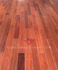 Sàn gỗ Căm xe 15x90x750mm UV tự nhiên
