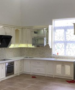 Tủ bếp gỗ sồi tự nhiên bán cổ điển thi công tại Vĩnh Long - Mẫu KIT-02S