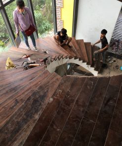 cầu thang chiu liu