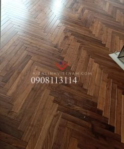 sàn engineer óc chó