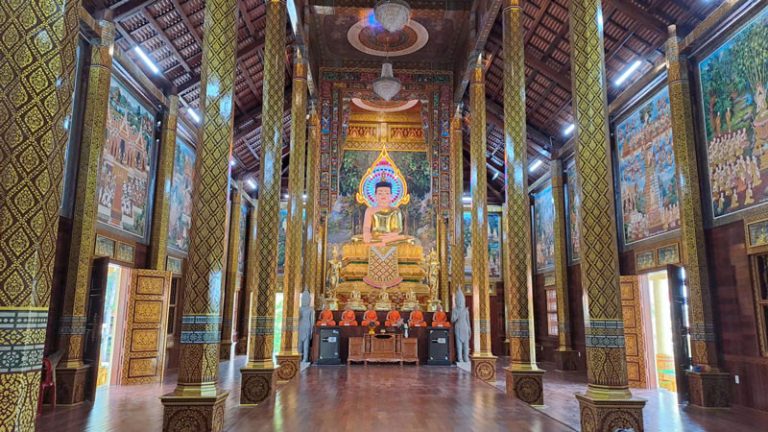 lot nen bang go cam xe