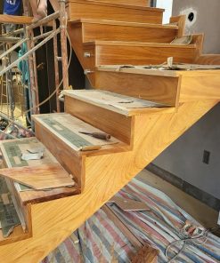 bậc cầu thang gõ