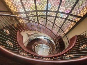 cầu thang gỗ đẹp