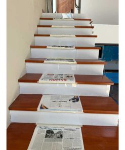 cầu thang ốp gỗ gõ đỏ tự nhiên