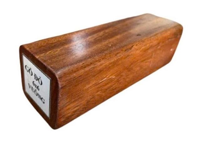 lan can kính tay vịn gõ đỏ