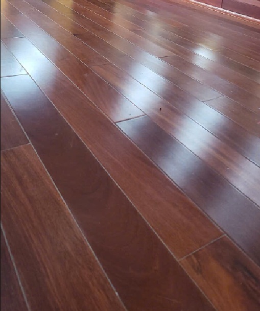 sàn gỗ căm xe bị phồng 3cm