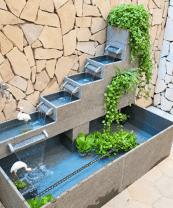 hồ cá có thác nước 5 tầng đặt sân nhà
